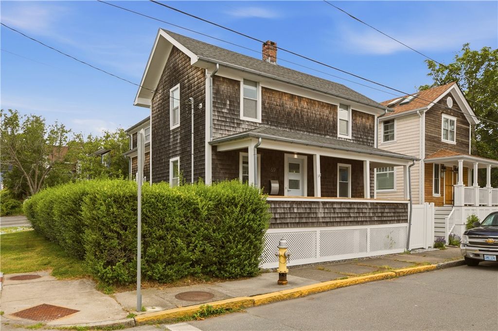 59 Houston Avenue, Newport, RI 02840
