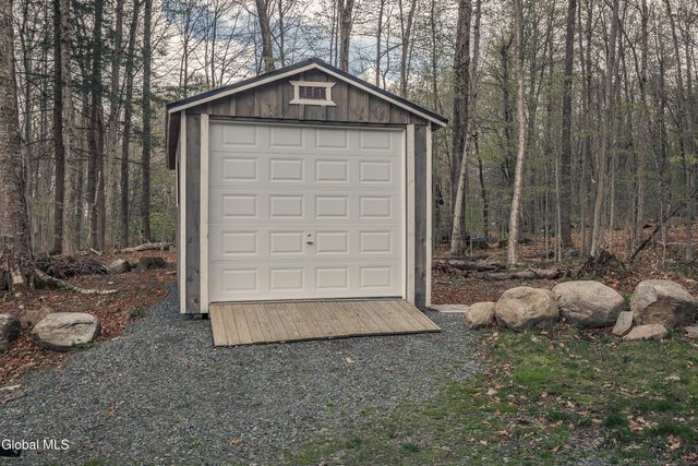 323 N Shore Rd Peck, Gloversville, NY 12078