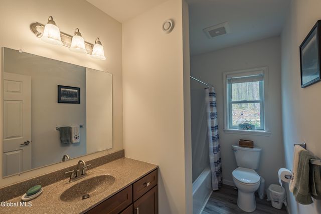 323 N Shore Rd Peck, Gloversville, NY 12078