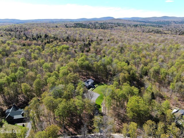 323 N Shore Rd Peck, Gloversville, NY 12078