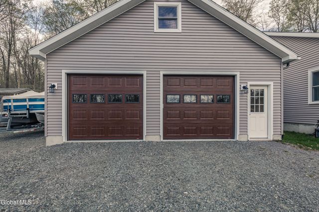 323 N Shore Rd Peck, Gloversville, NY 12078
