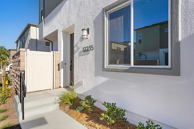 12235 Halle Way, San Diego, CA 92128