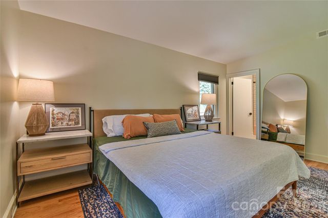 351 Windsor Road, Asheville, NC 28804