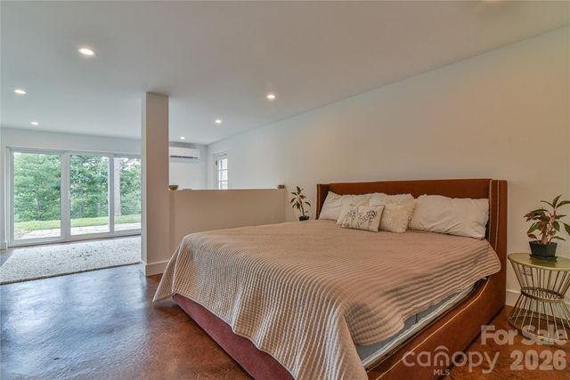 351 Windsor Road, Asheville, NC 28804