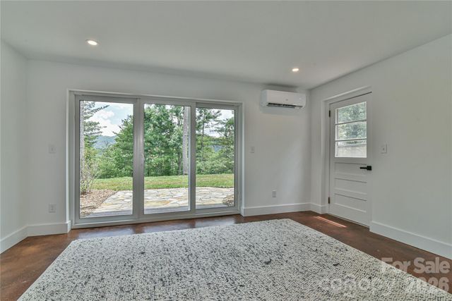 351 Windsor Road, Asheville, NC 28804