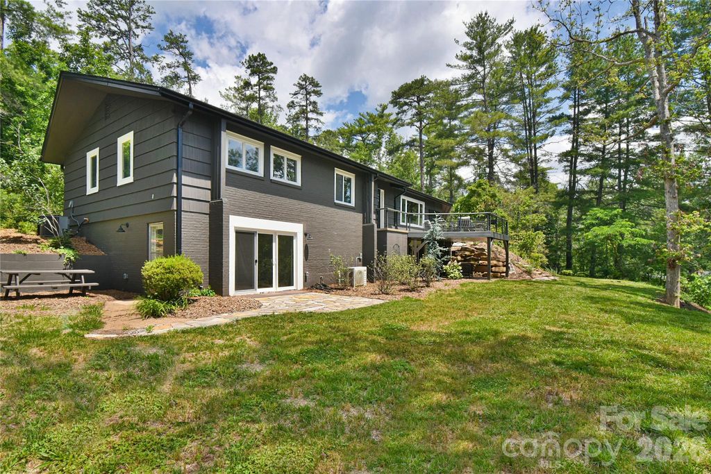 351 Windsor Road, Asheville, NC 28804