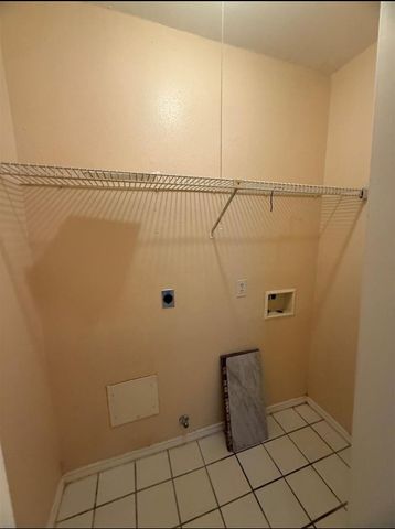 4027 W Summit Valley Drive, Houston, TX 77082