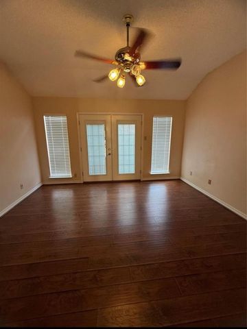 4027 W Summit Valley Drive, Houston, TX 77082