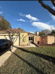 4027 W Summit Valley Drive, Houston, TX 77082
