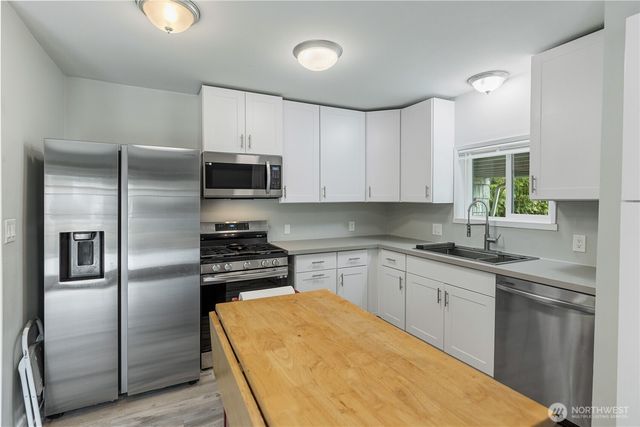 5601 106th Street E, Puyallup, WA 98373