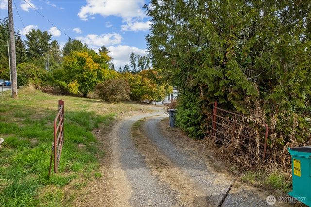 5601 106th Street E, Puyallup, WA 98373