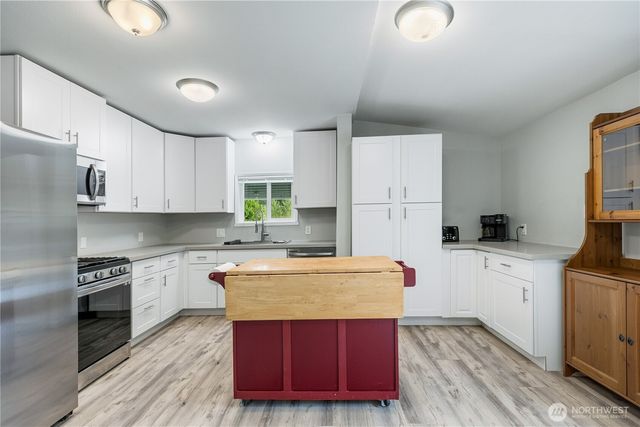 5601 106th Street E, Puyallup, WA 98373