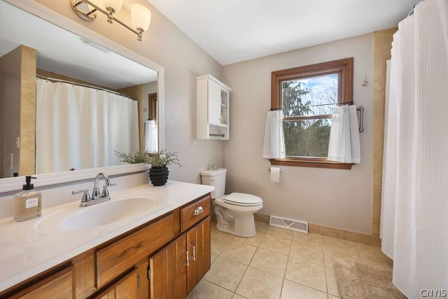 5885 Fieldstone Drive, Sullivan, NY 13035