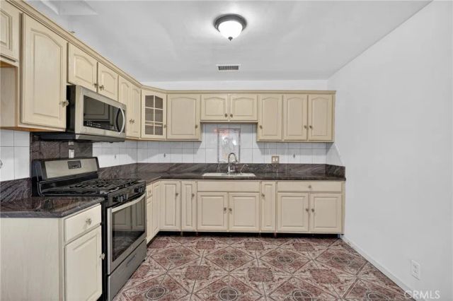 10529 La Mirada, Whittier, CA 90604