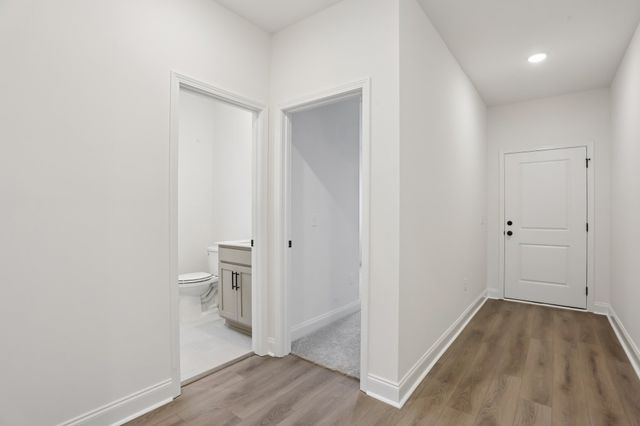 128 Dahlia Dr, La Vergne, TN 37086