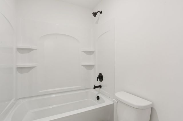 128 Dahlia Dr, La Vergne, TN 37086