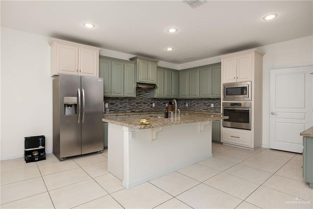 3914 Revilla Street, Edinburg, TX 78542