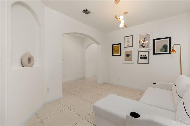3914 Revilla Street, Edinburg, TX 78542