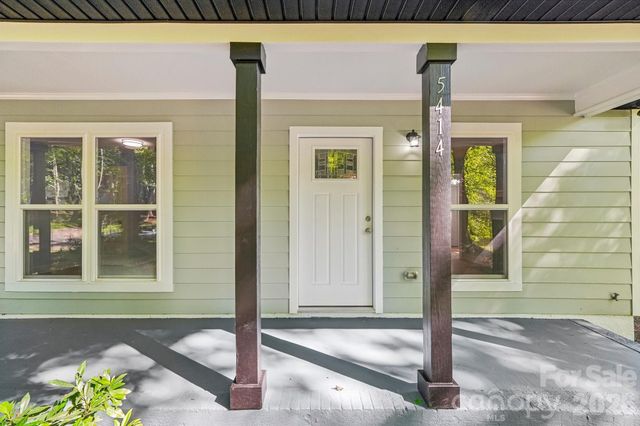 5414 Leaford Court, Charlotte, NC 28227