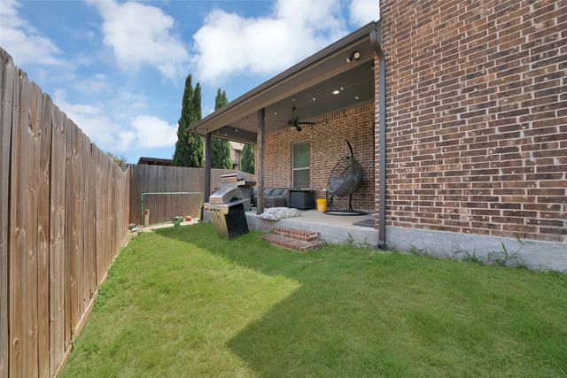 6828 Chase Street, North Richland Hills, TX 76182