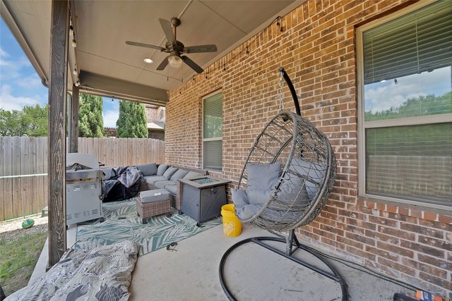 6828 Chase Street, North Richland Hills, TX 76182