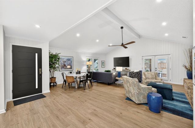 9805 Airline Road, Dallas, TX 75230