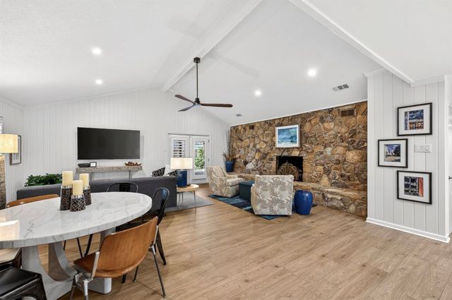 9805 Airline Road, Dallas, TX 75230