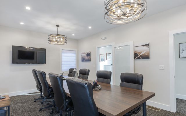 60 Dearborn Circle, Walpole, NH 03608