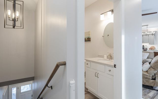 60 Dearborn Circle, Walpole, NH 03608