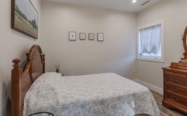 60 Dearborn Circle, Walpole, NH 03608