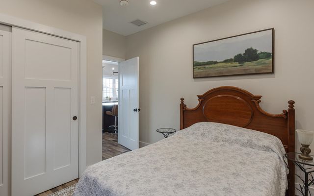 60 Dearborn Circle, Walpole, NH 03608