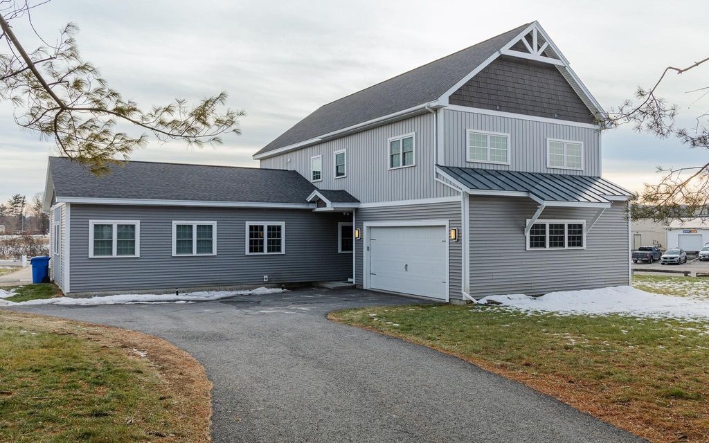 60 Dearborn Circle, Walpole, NH 03608