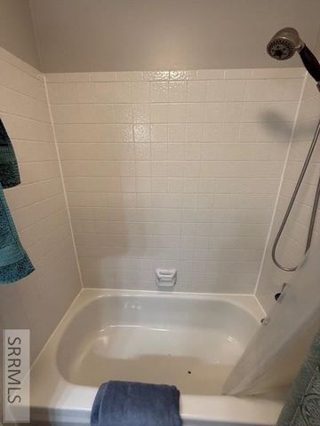 687 Mark Avenue, Idaho Falls, ID 83401