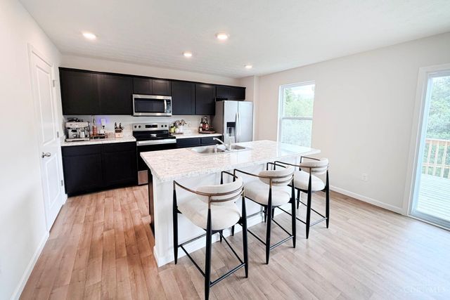 108 Woodcreek Lane, New Richmond, OH 45157
