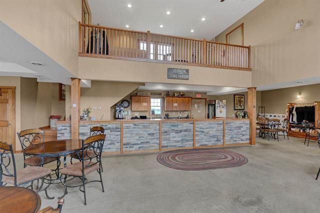 S3424 Peterson Lane, Viroqua, WI 54665