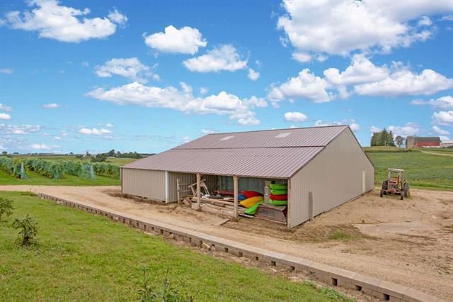 S3424 Peterson Lane, Viroqua, WI 54665