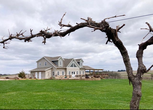 S3424 Peterson Lane, Viroqua, WI 54665
