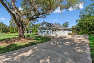 161 Harbour Is Circle, Waverly, GA 31565