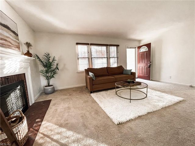 246 A View AVE A, Norfolk, VA 23503