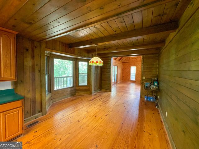 305 West Drive, Roopville, GA 30170