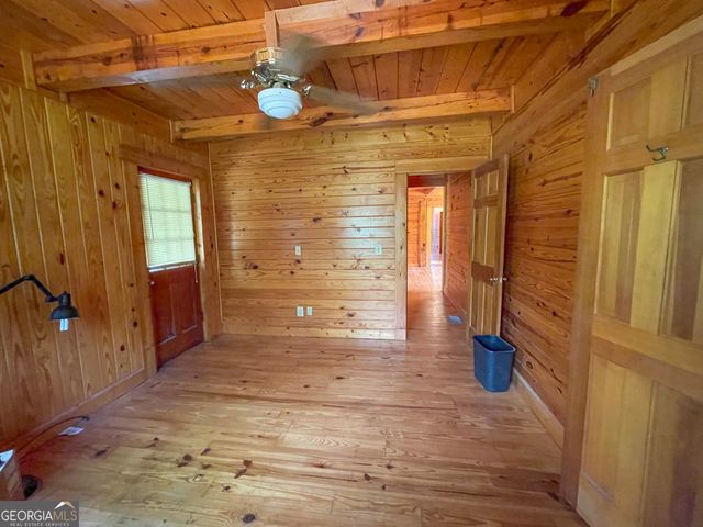 305 West Drive, Roopville, GA 30170