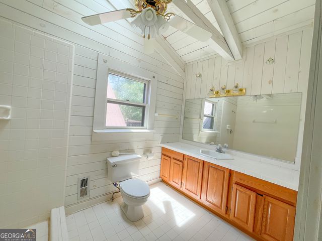 305 West Drive, Roopville, GA 30170