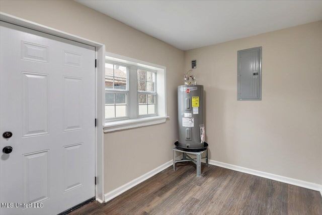 404 Walnut Street, Port Gibson, MS 39150