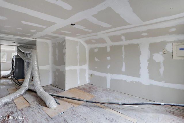 404 Walnut Street, Port Gibson, MS 39150