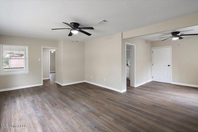 404 Walnut Street, Port Gibson, MS 39150