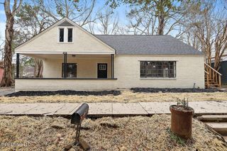 404 Walnut Street, Port Gibson, MS 39150