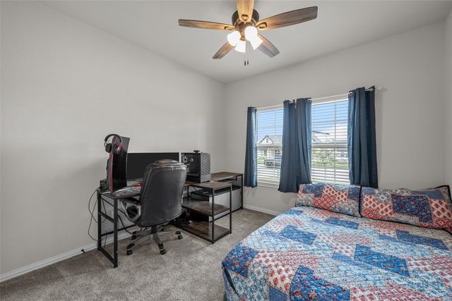 913 Day Star Drive, Hewitt, TX 76643