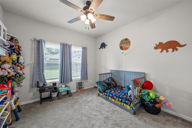 913 Day Star Drive, Hewitt, TX 76643
