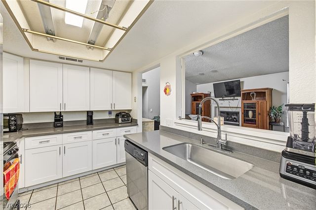 2509 Castlesands Way, Las Vegas, NV 89121