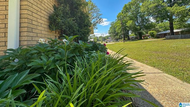 800 ALEXANDRIA ROAD, Weaver, AL 36277